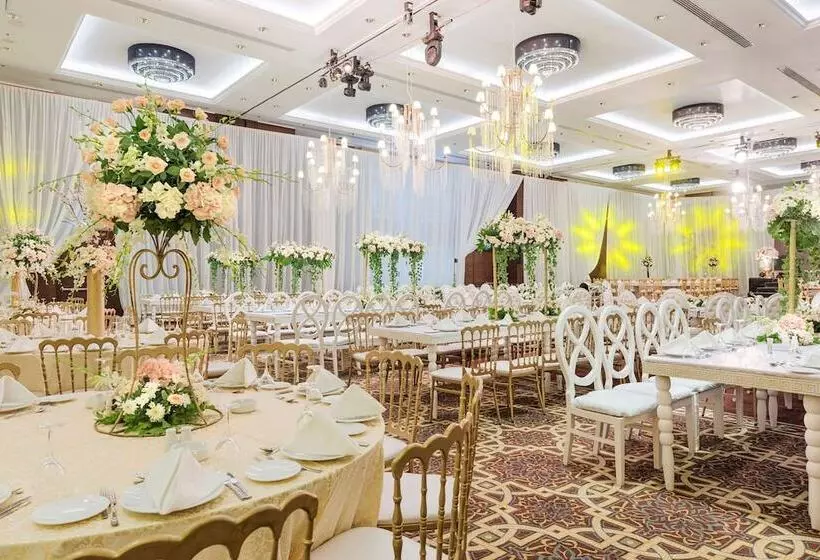 בית מלון כפרי Hilton Alexandria King S Ranch