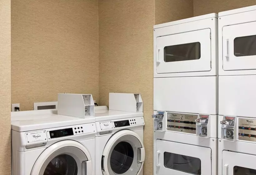 هتل Homewood Suites By Hilton Odessa