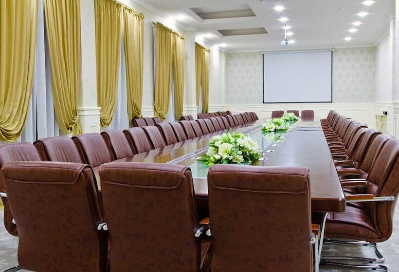 Plaza Hotel Bishkek