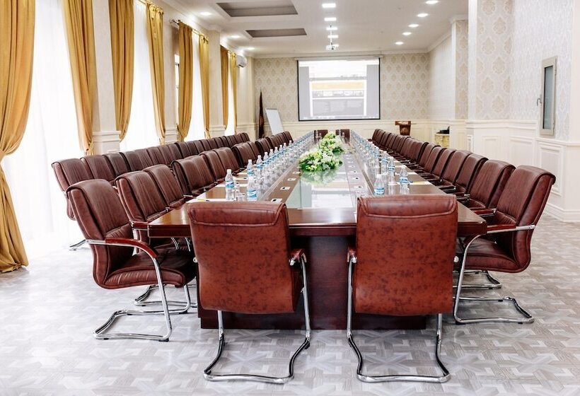 Plaza Hotel Bishkek