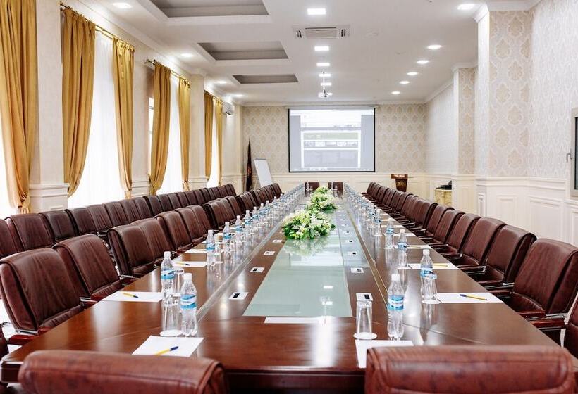 Plaza Hotel Bishkek