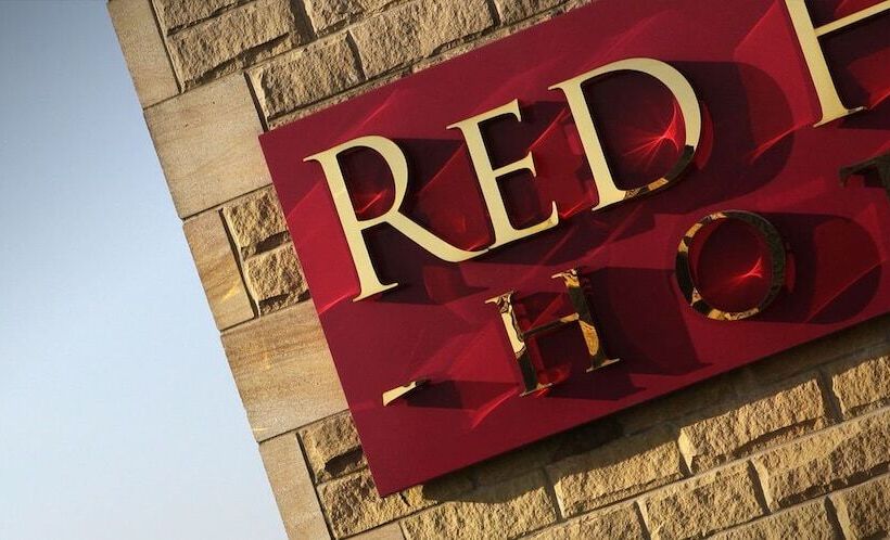 فندق Red Hall