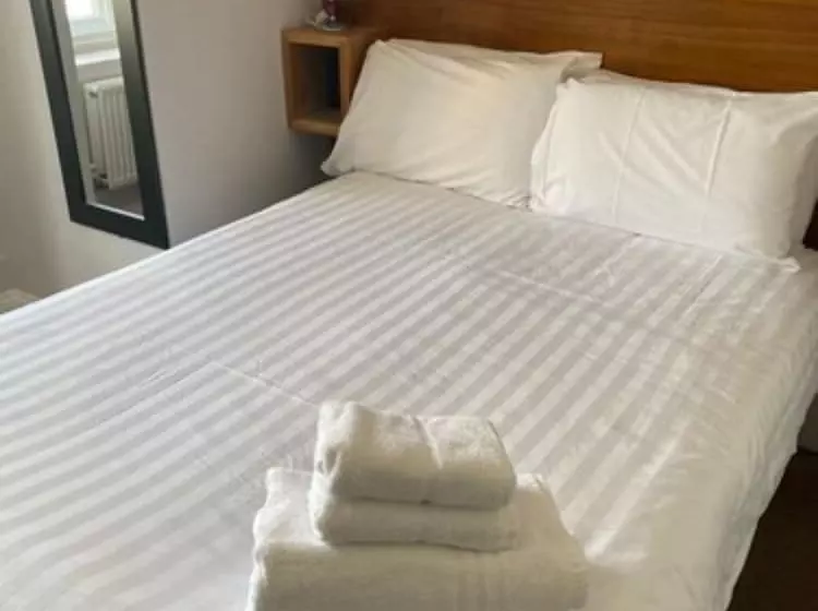 فندق ريفى Canterbury Cathedral Lodge