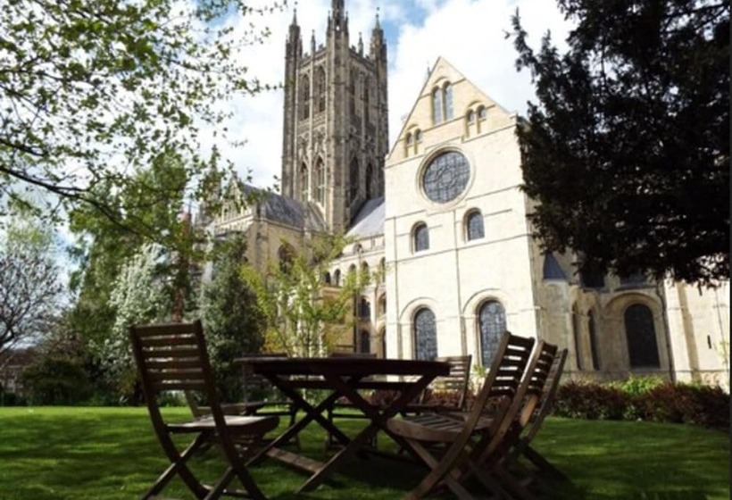 فندق ريفى Canterbury Cathedral Lodge