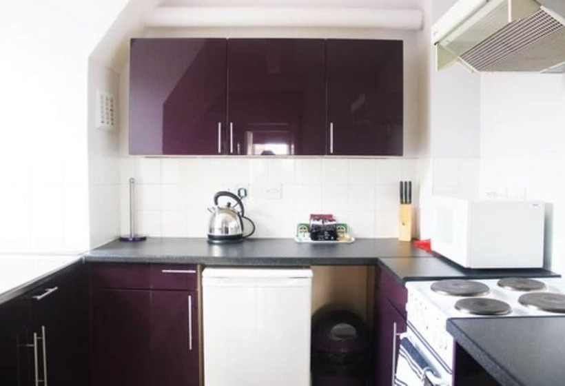 فندق ريفى Canterbury Cathedral Lodge