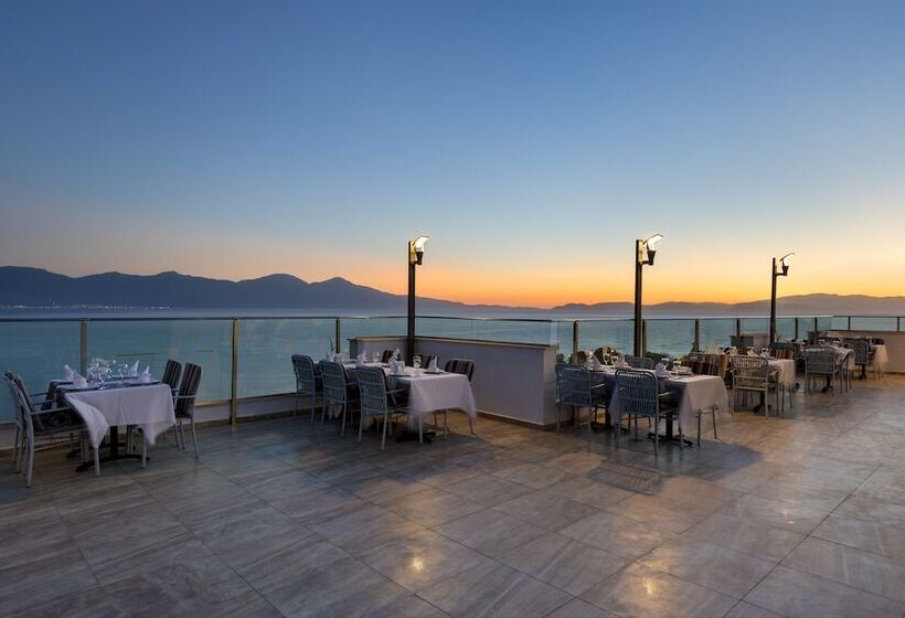 فندق Liberty Kuşadası   All Inclusive