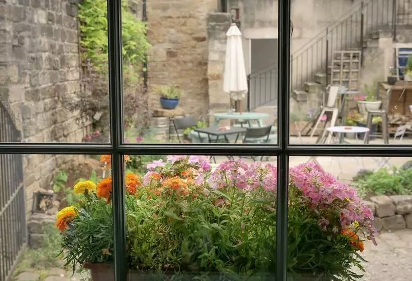 The Royal Hotel And Bar