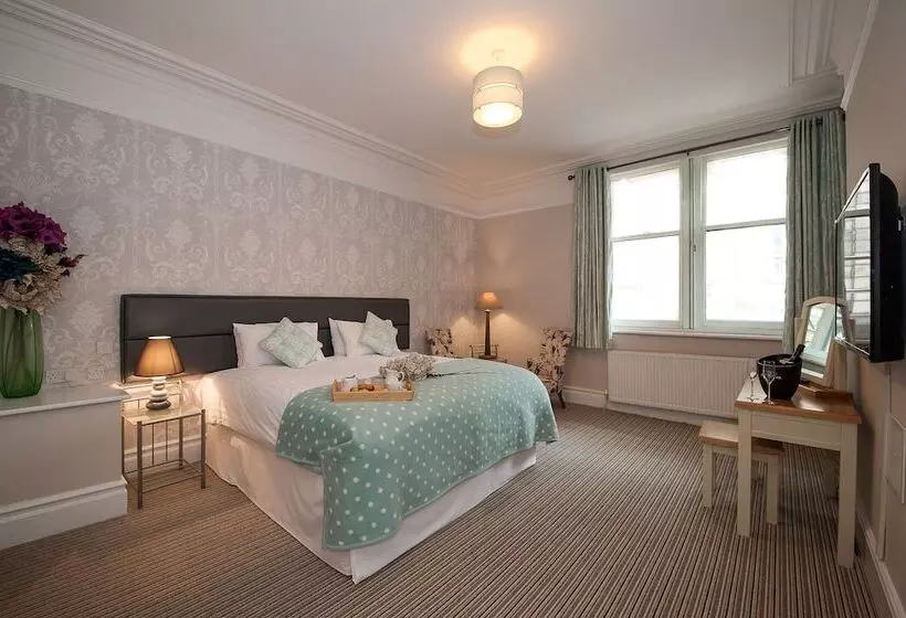 The Royal Hotel And Bar