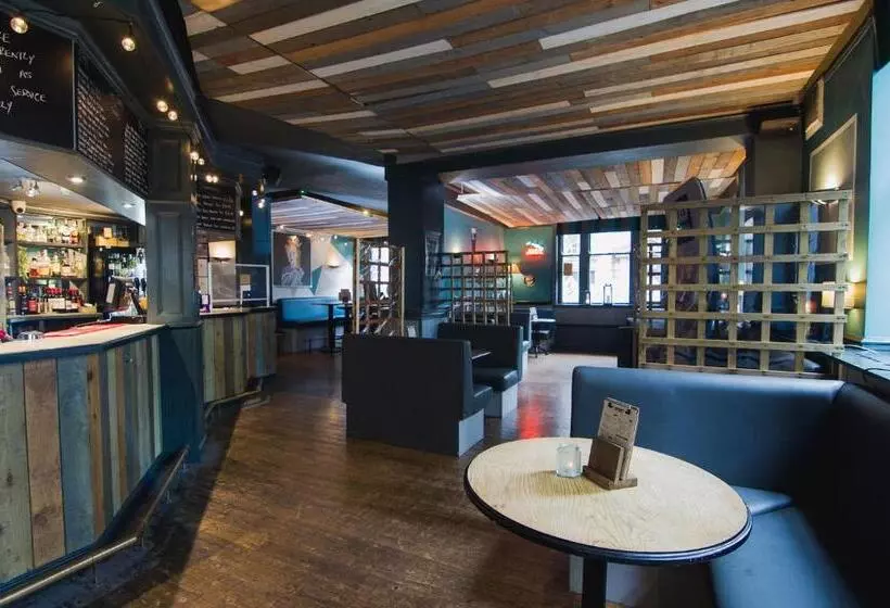 The Royal Hotel And Bar