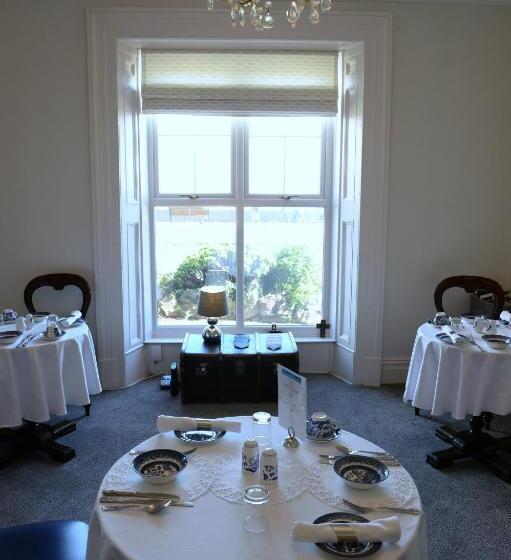 Hotel Tides Reach Guest House