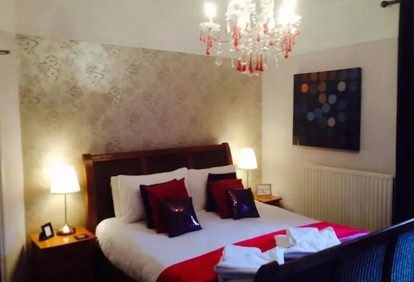 هتل Ty Rosa Rooms