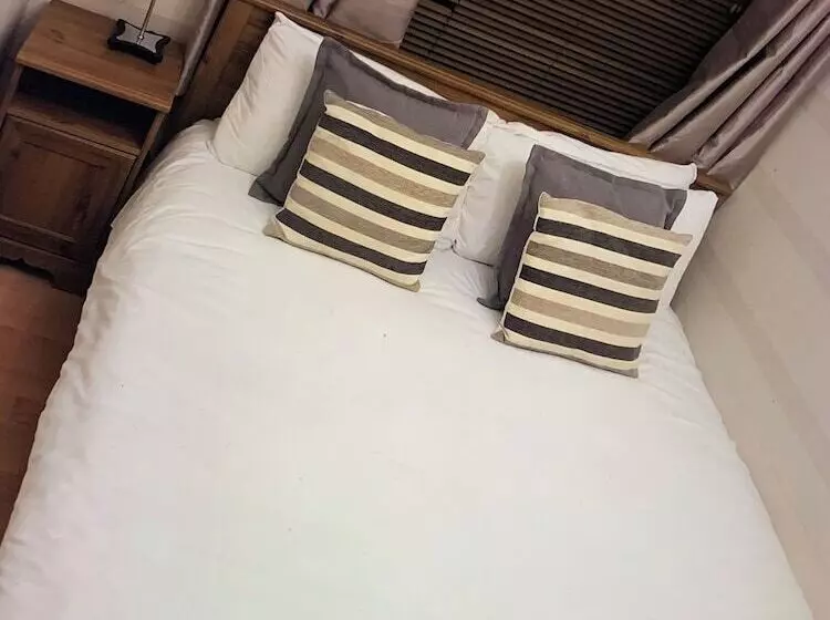 هتل Ty Rosa Rooms