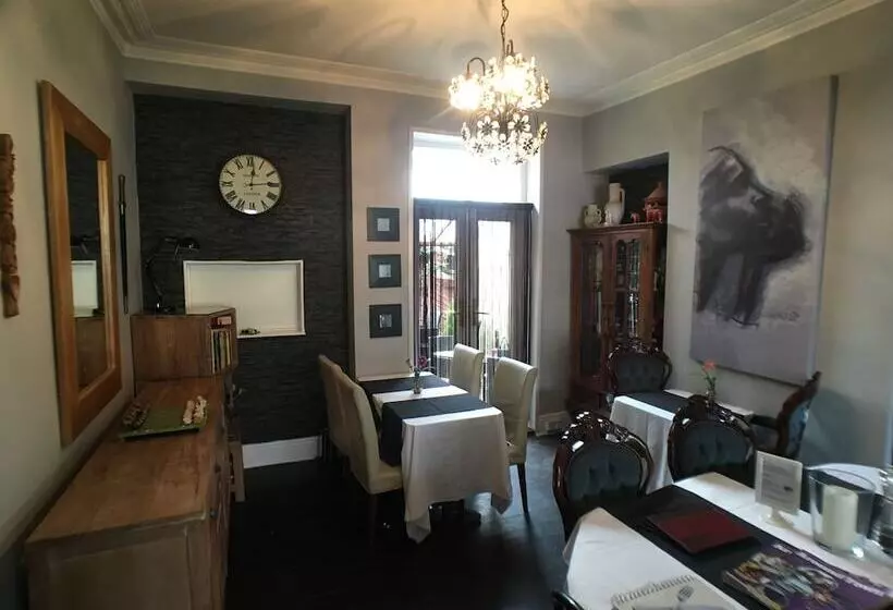 هتل Ty Rosa Rooms