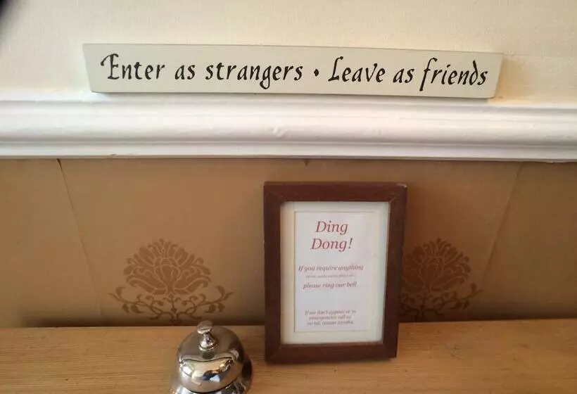 هتل Ty Rosa Rooms