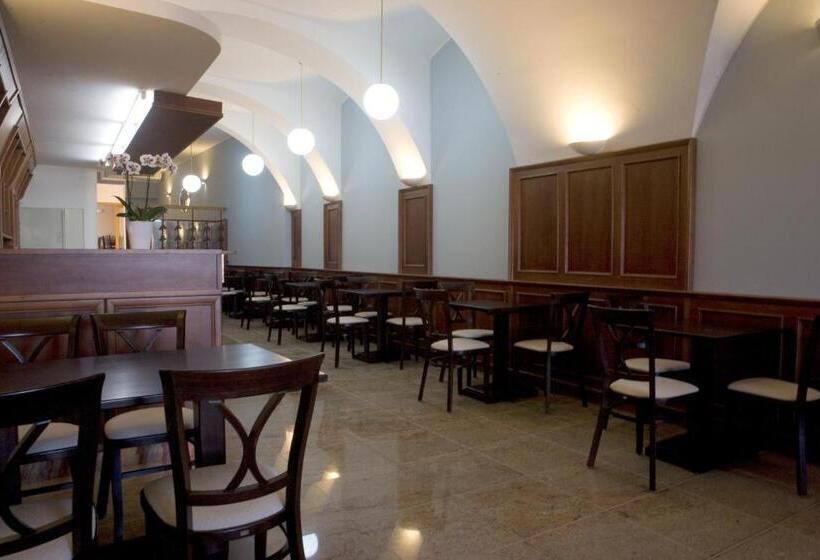 Hotel U Zlatého Kohouta