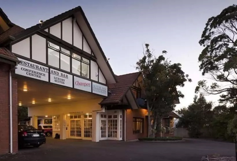 فندق على الطريق Champers Motor Inn