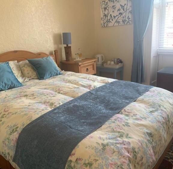 بنسيون Seamore House