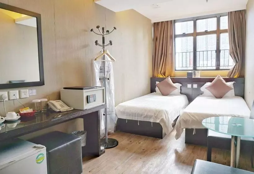 هتل Minimal  Avenue