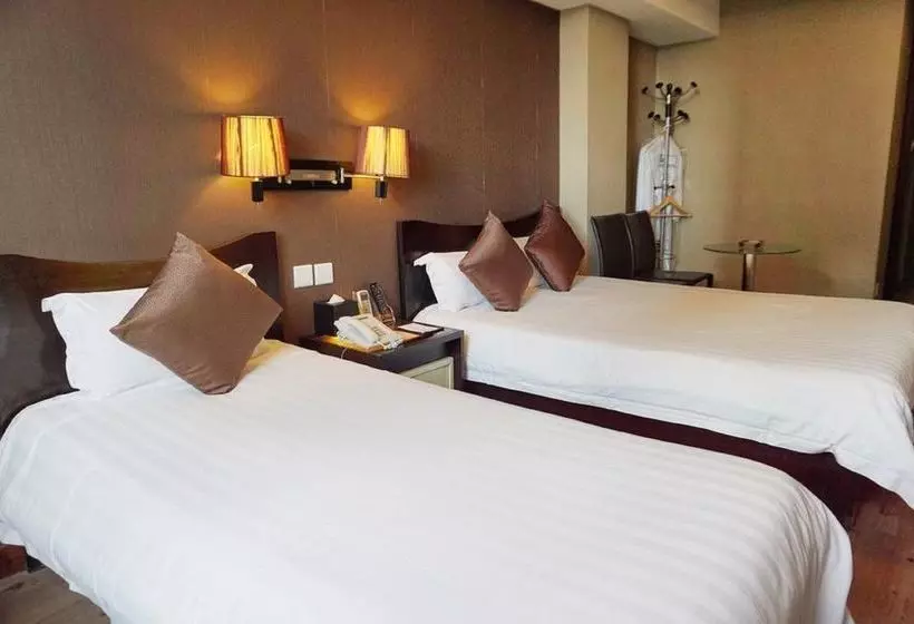 هتل Minimal  Avenue