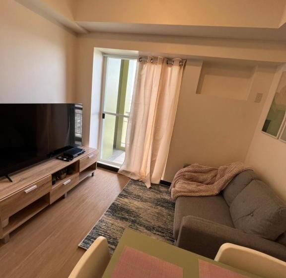 The Celandine Staycation Condo Hotel In Quezon City