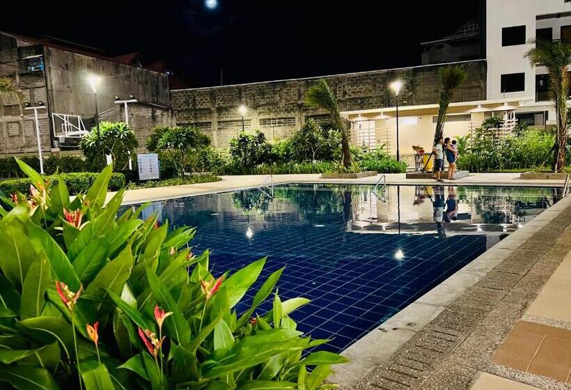 The Celandine Staycation Condo Hotel In Quezon City