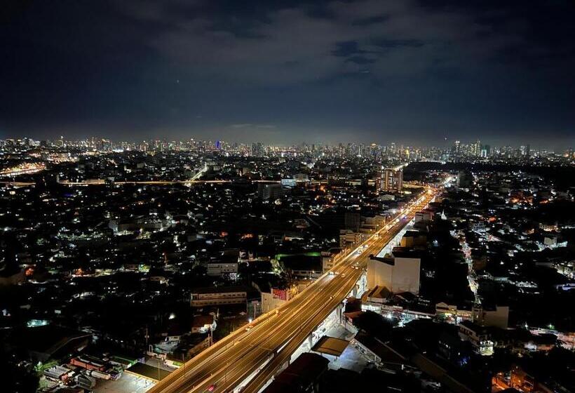 The Celandine Staycation Condo Hotel In Quezon City