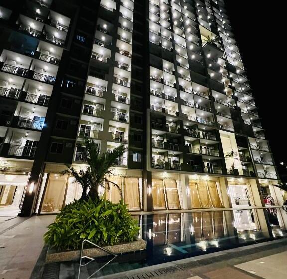The Celandine Staycation Condo Hotel In Quezon City