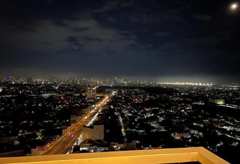 The Celandine Staycation Condo Hotel In Quezon City