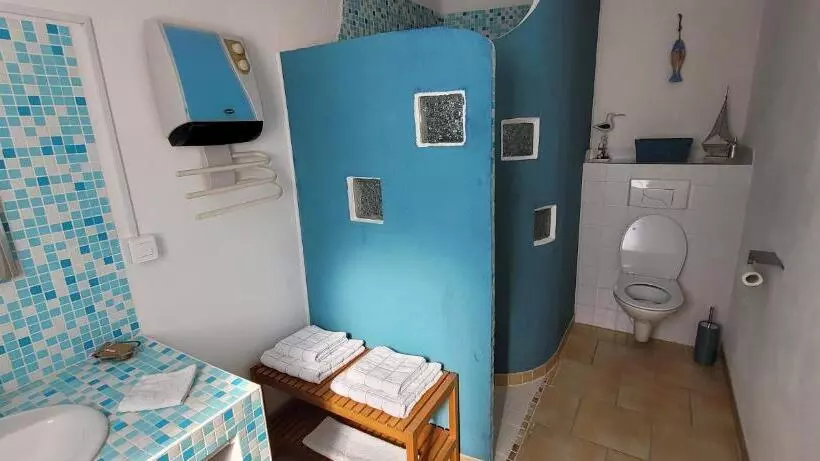 Aamiaismajoitus (B&B) Le Jas De Volonne