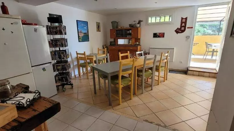 Aamiaismajoitus (B&B) Le Jas De Volonne