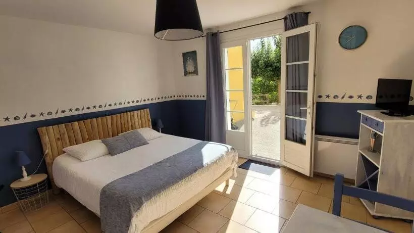 Aamiaismajoitus (B&B) Le Jas De Volonne