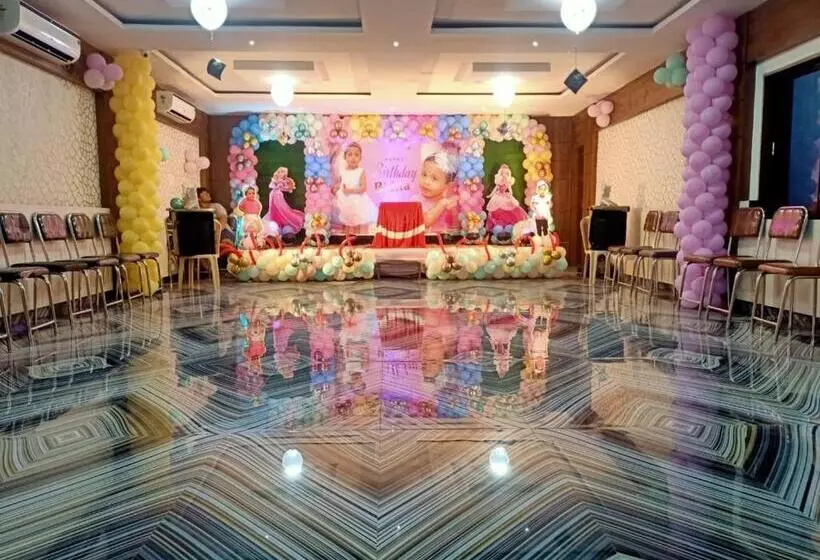 ホテル Nirmalya Inn