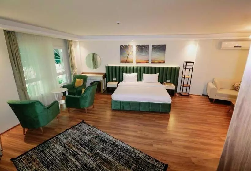 تختخواب و صبحانه Grand Luxury