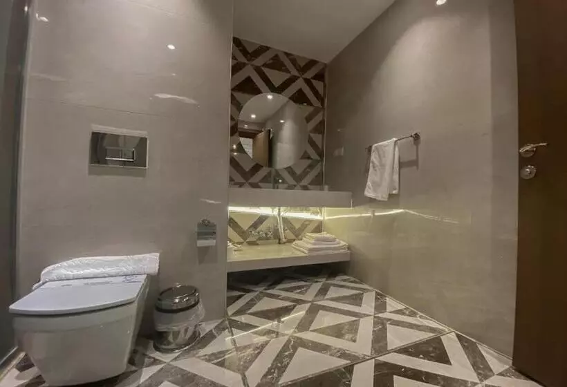 تختخواب و صبحانه Grand Luxury