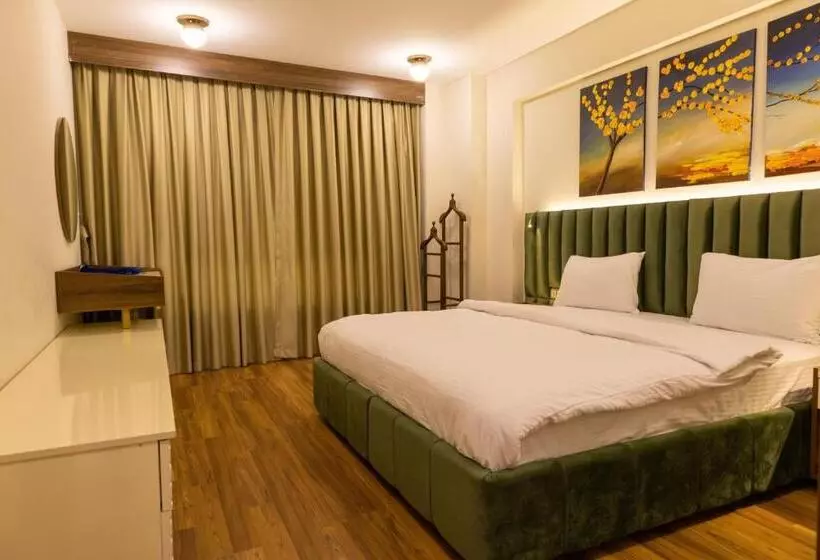 تختخواب و صبحانه Grand Luxury