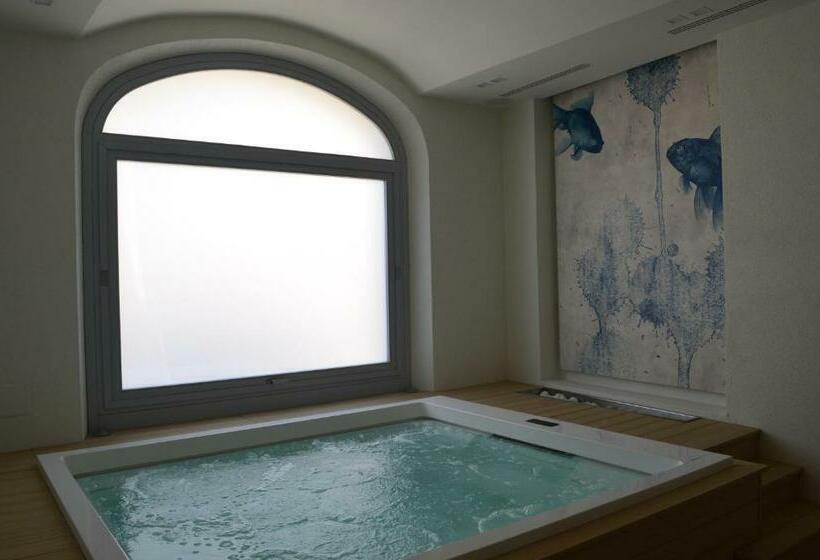 مبيت وإفطار Tanits & Spa