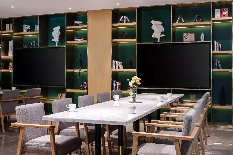 Hotelli Hilton Garden Inn Chengdu Kuanzhai Alley