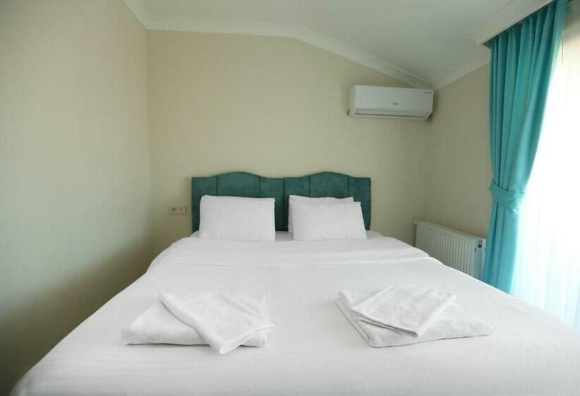 Ai̇rport Pera Sui̇t