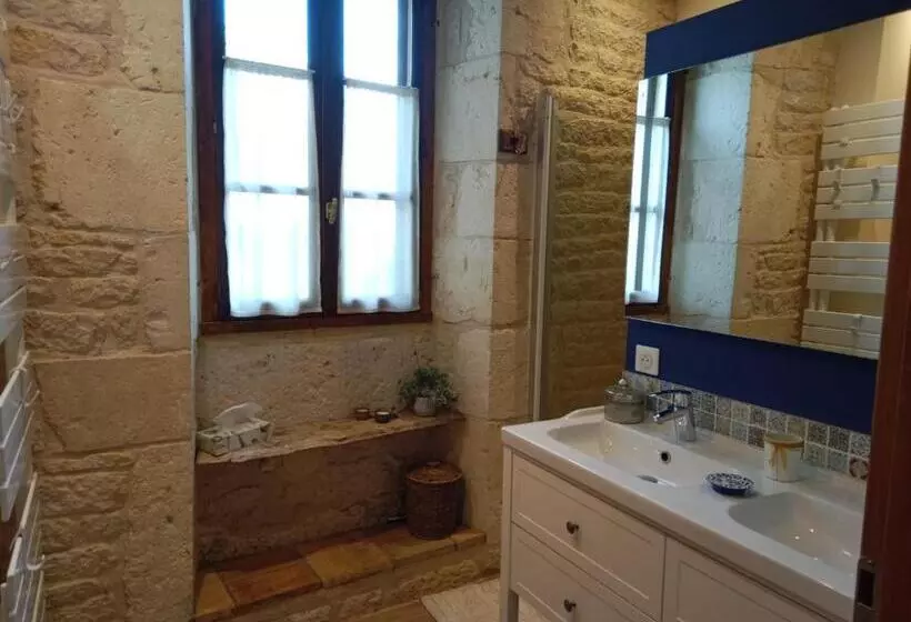 ベッドアンドブレックファースト Chambre D Hôtes L Hermione