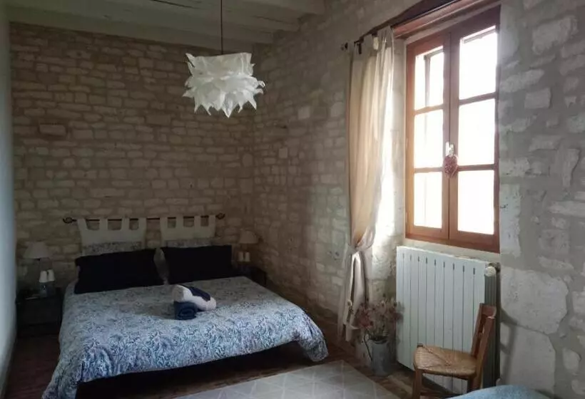 ベッドアンドブレックファースト Chambre D Hôtes L Hermione