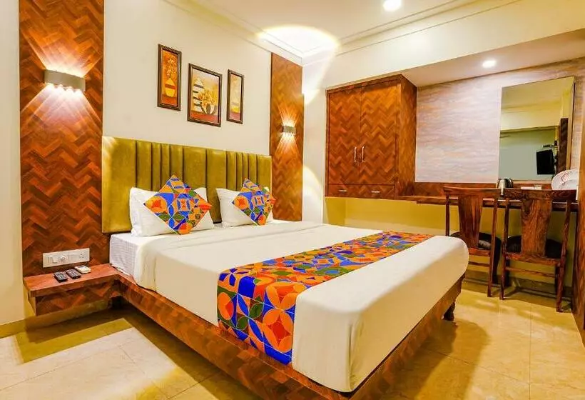 Fabhotel Dream Inn