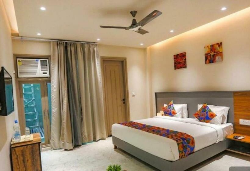 פנסיון Global Corporate Noida