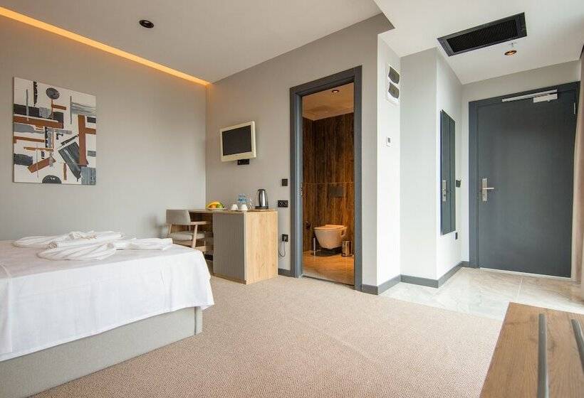 Sherlock Homes Hotels