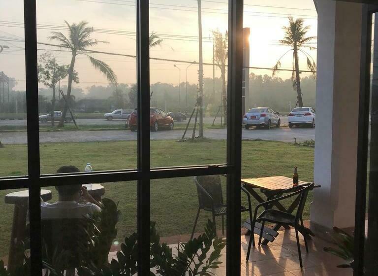 צימר The Nearest Surattani Airport