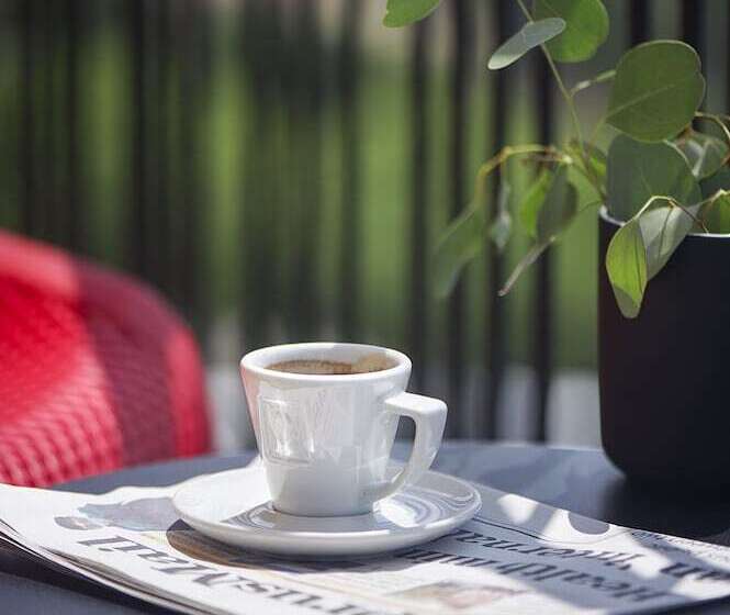 هتل Gate Twenty Two Boutique