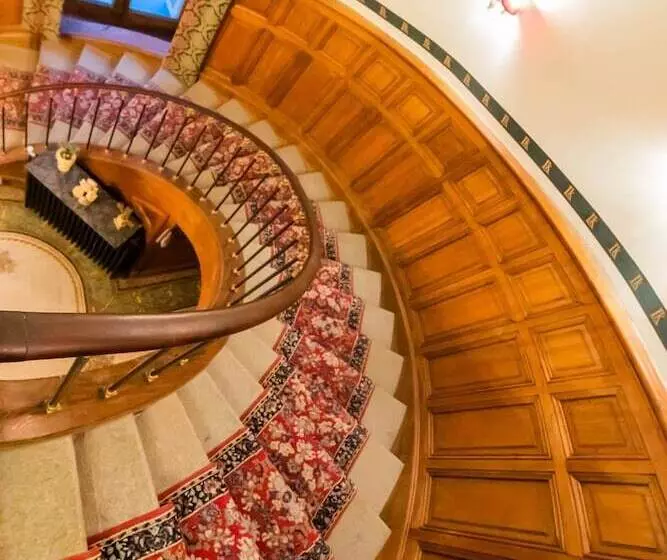 Aamiaismajoitus (B&B) Chateau Du Hallay