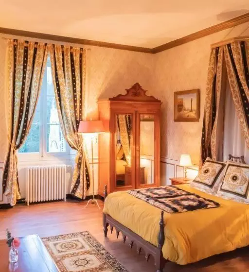 Aamiaismajoitus (B&B) Chateau Du Hallay