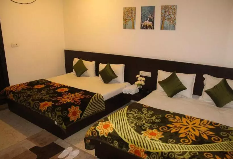 Hotelli The कस्तूरी