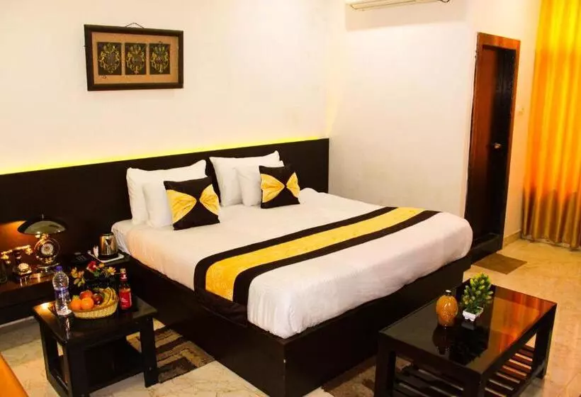 Hotelli The कस्तूरी