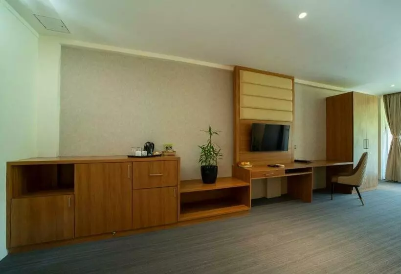 Global Village Luxury Resort